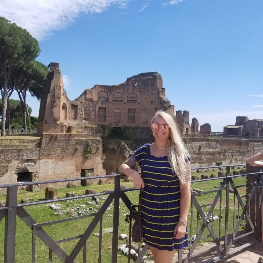 Meet your Posher, Christen